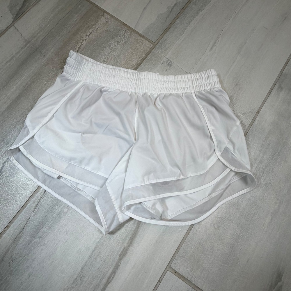 Athleta Mesh Racer Run Short 4 White Smocked Waist Activewear Shorts Womens S